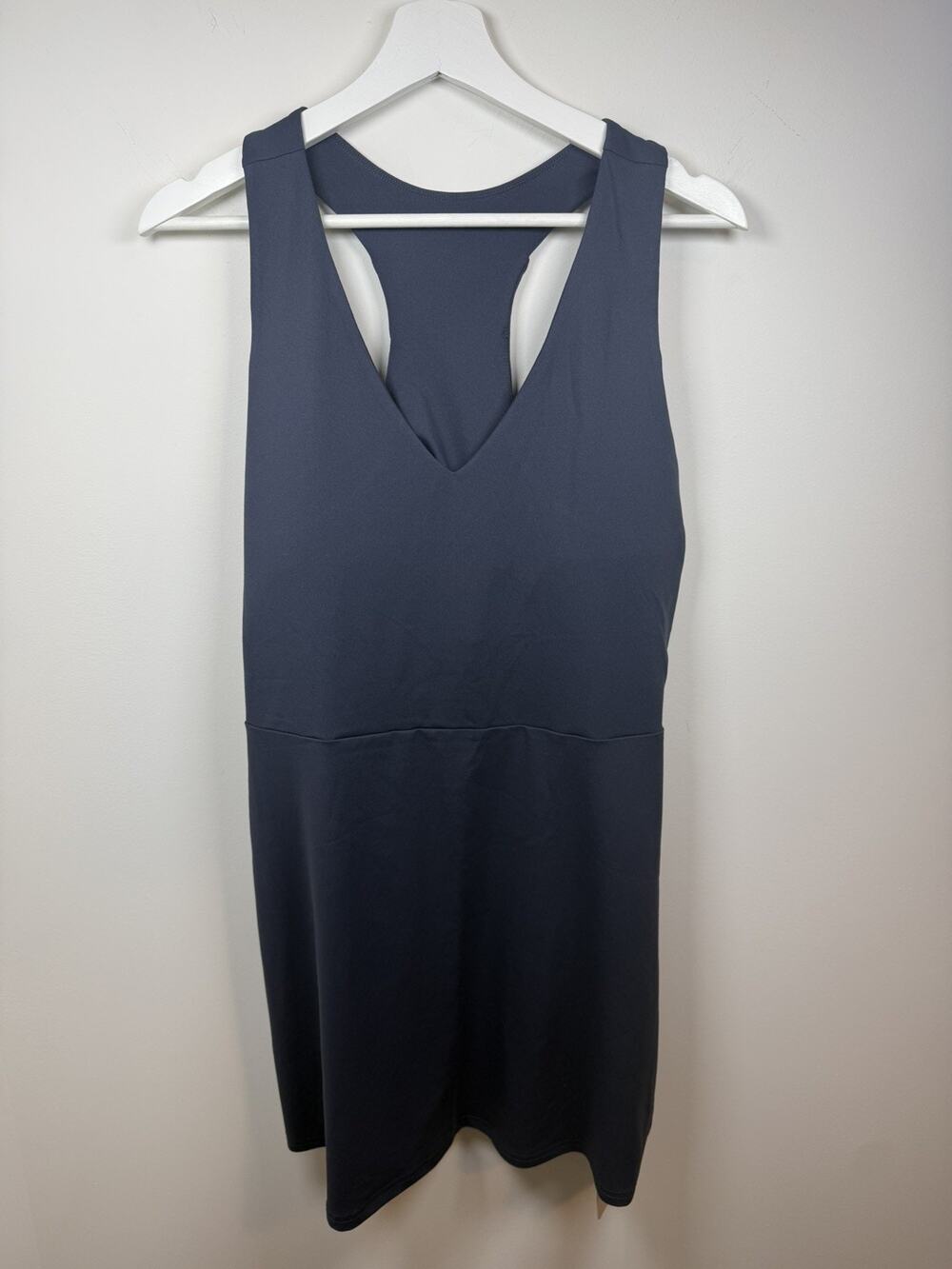 Fabletics NEW Women’s Large On-The-Go Built-In Bra Dress Activewear Tennis Navy